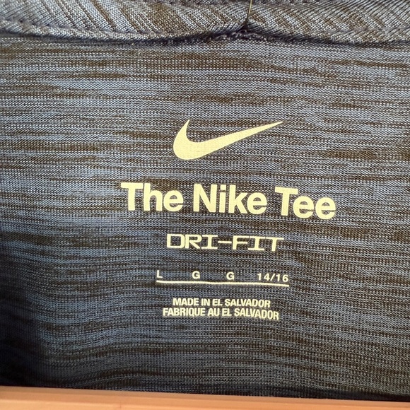 Nike Dri Fit Youth Long Sleeve Seattle Seahawks Youth Size Large 14/16 - Picture 3 of 5